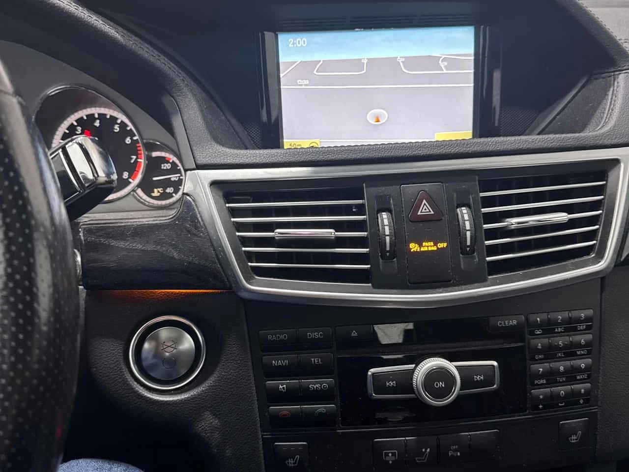 Mercedes-Benz E 350 4MATIC * ПОДГРЕВ* ПАНОРАМА* КАМЕРА* ДВА КЛЮЧА* , снимка 9 - Автомобили и джипове - 53999718