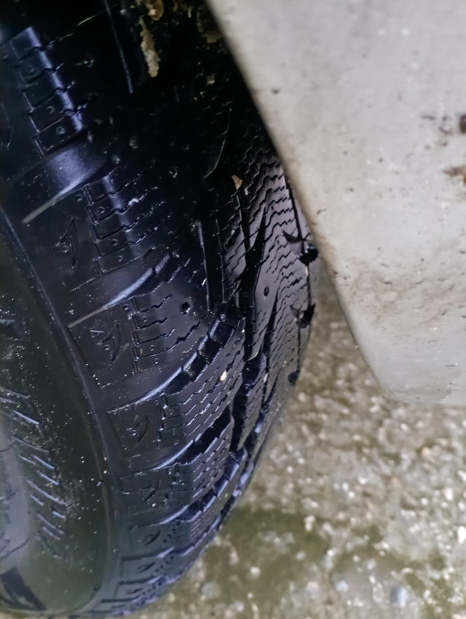 Ford Fiesta 1.8 d, снимка 4 - Автомобили и джипове - 54117643