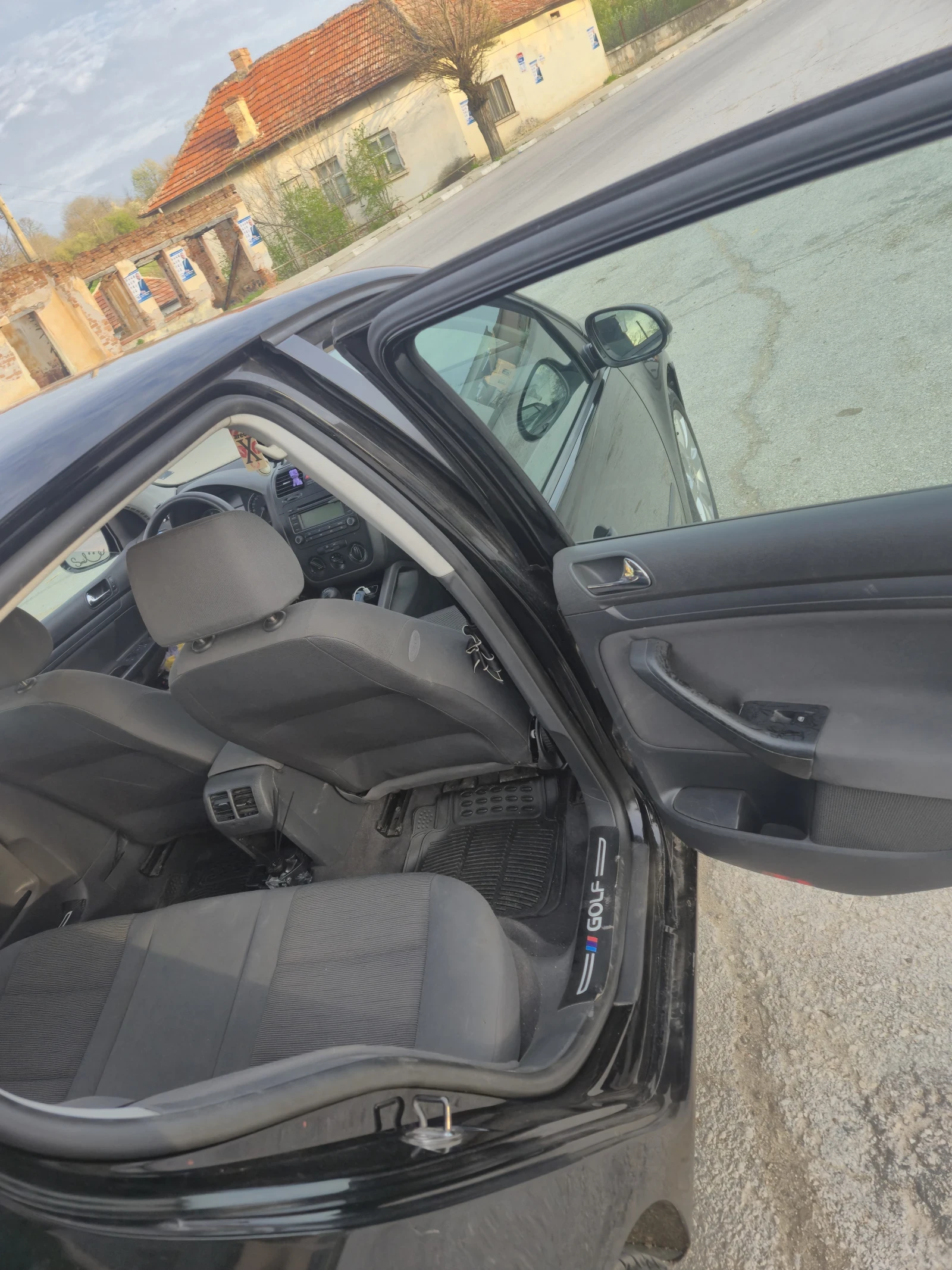 VW Golf, снимка 5 - Автомобили и джипове - 54207505