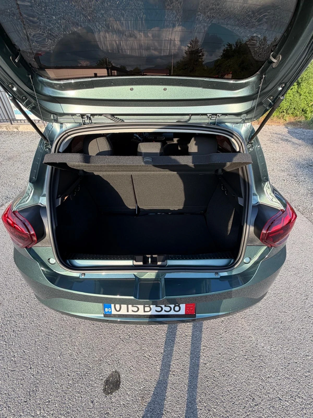 Dacia Sandero 1.0 tCe 2 540 km , снимка 14 - Автомобили и джипове - 54813466