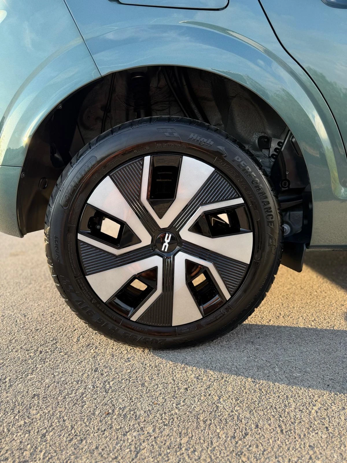 Dacia Sandero 1.0 tCe 2 540 km , снимка 16 - Автомобили и джипове - 54813466