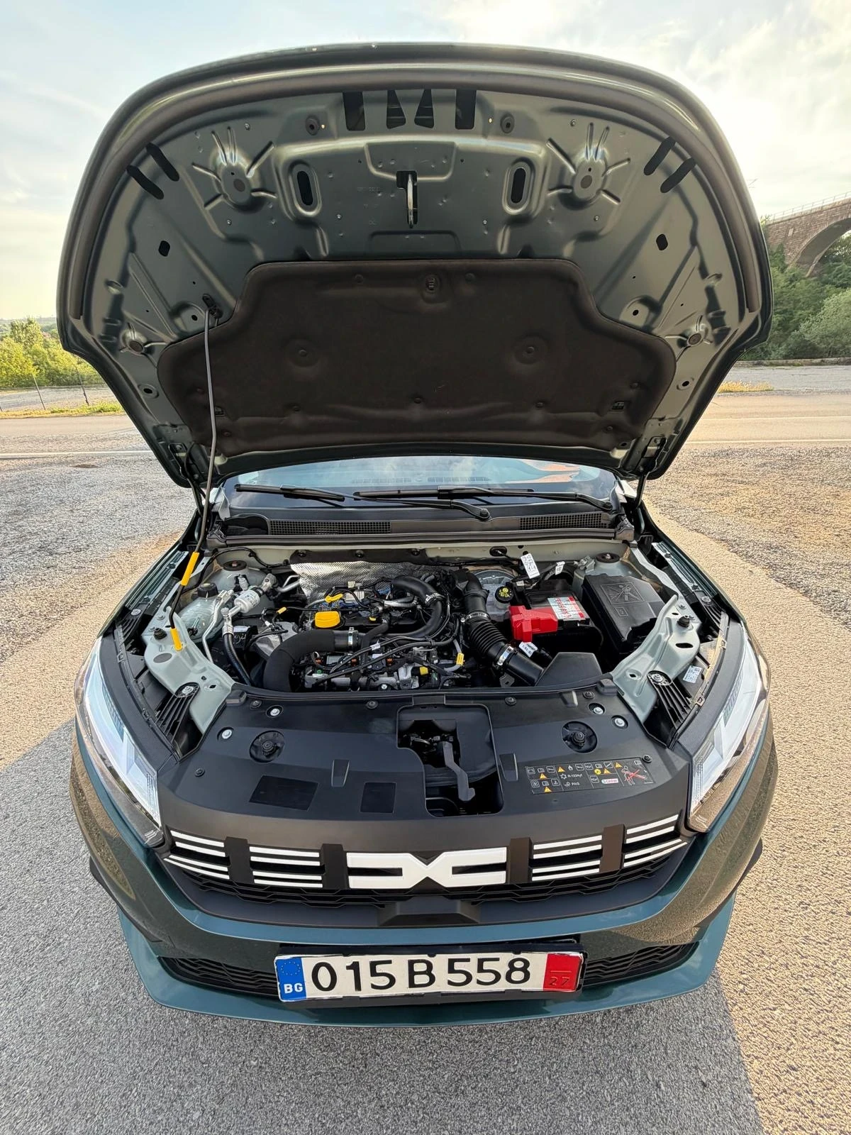 Dacia Sandero 1.0 tCe 2 540 km , снимка 15 - Автомобили и джипове - 54813466