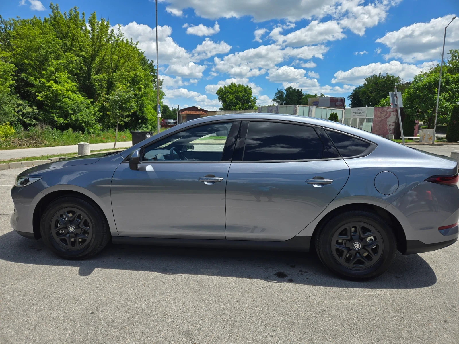 BYD Qin Plus DM-i55, снимка 3 - Автомобили и джипове - 54971905