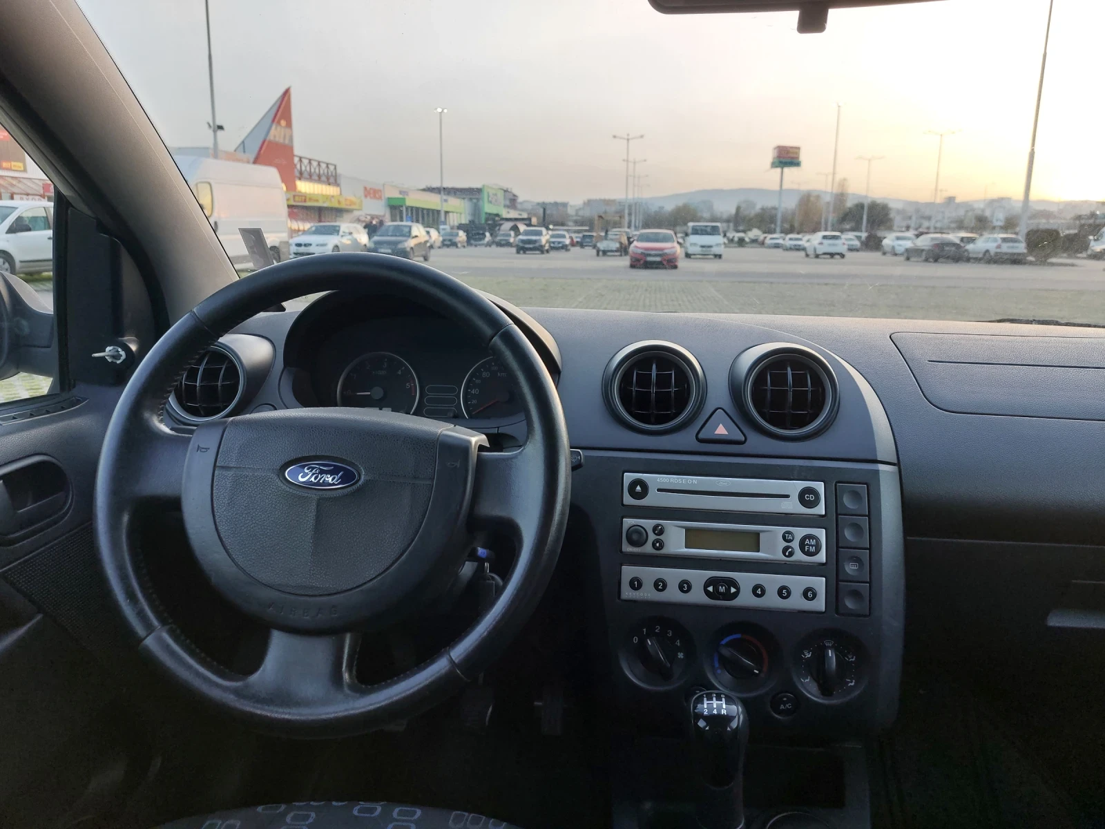 Ford Fiesta 1.4 TDCi, снимка 13 - Автомобили и джипове - 55023717