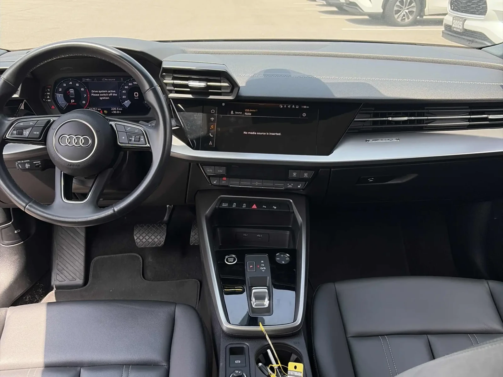 Audi A3 Komfort / ПРОГНОЗНА ЦЕНА до БГ !!!, снимка 9 - Автомобили и джипове - 55253124