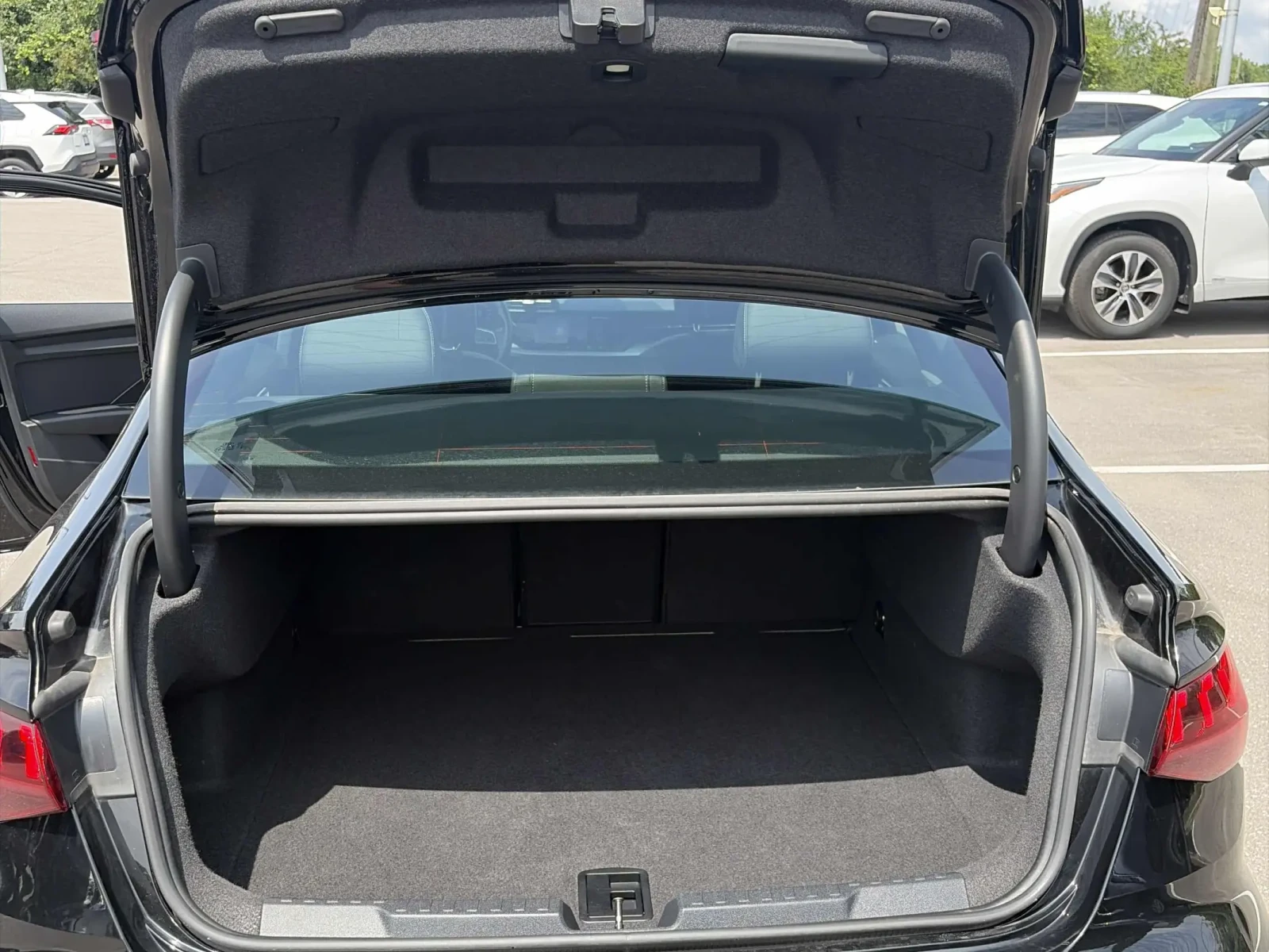 Audi A3 Komfort / ПРОГНОЗНА ЦЕНА до БГ !!!, снимка 14 - Автомобили и джипове - 55253124