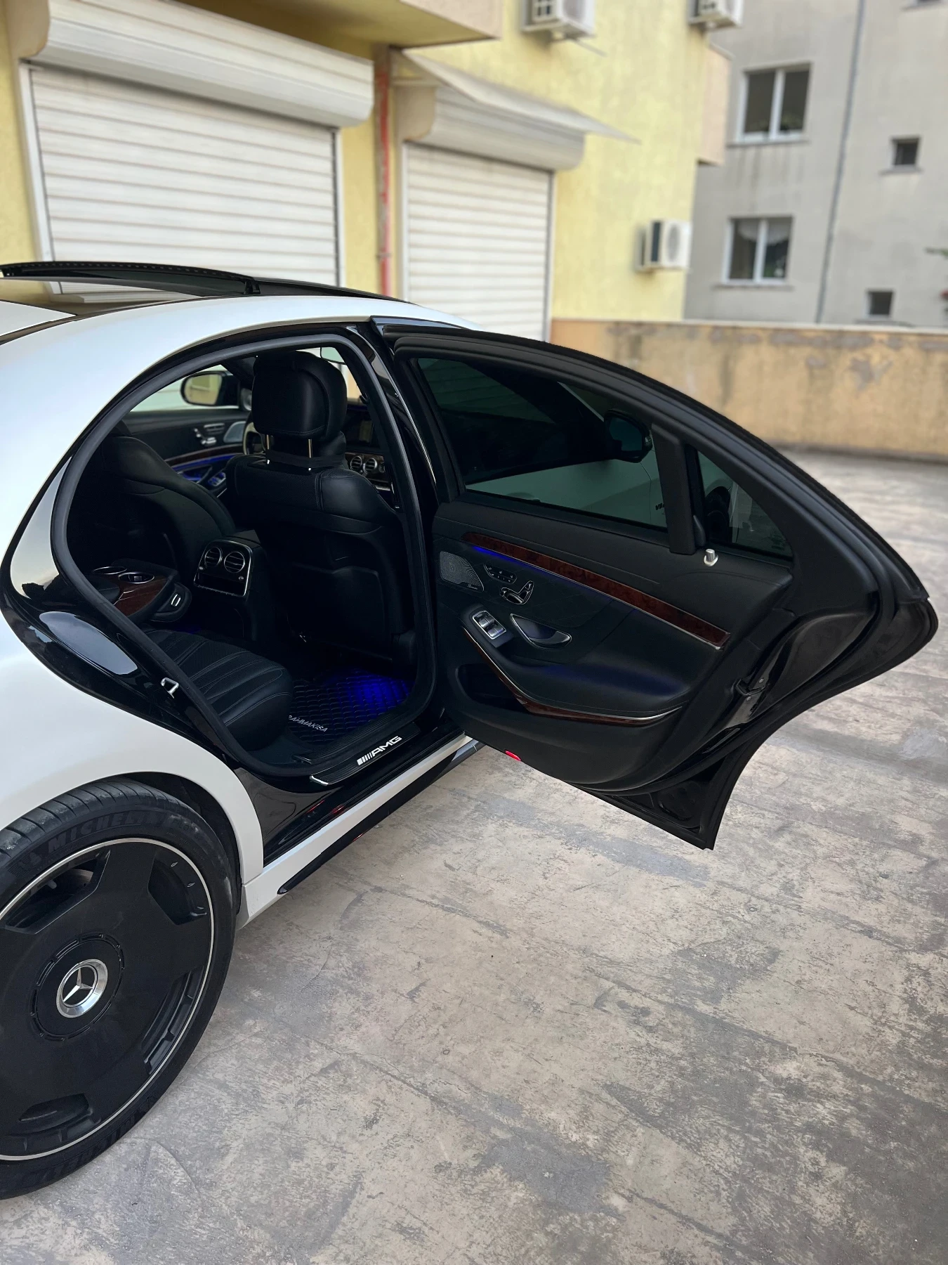 Mercedes-Benz S 63 AMG 4Matic, снимка 10 - Автомобили и джипове - 56362979