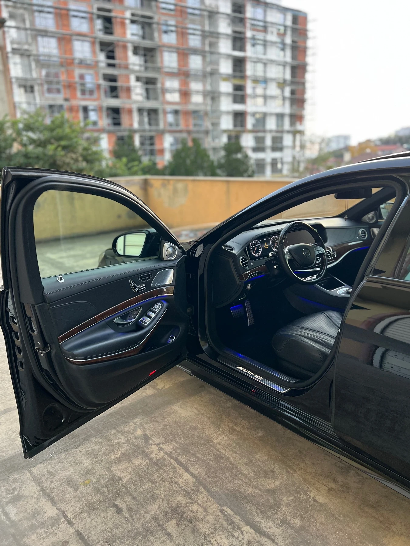 Mercedes-Benz S 63 AMG 4Matic, снимка 7 - Автомобили и джипове - 56362979