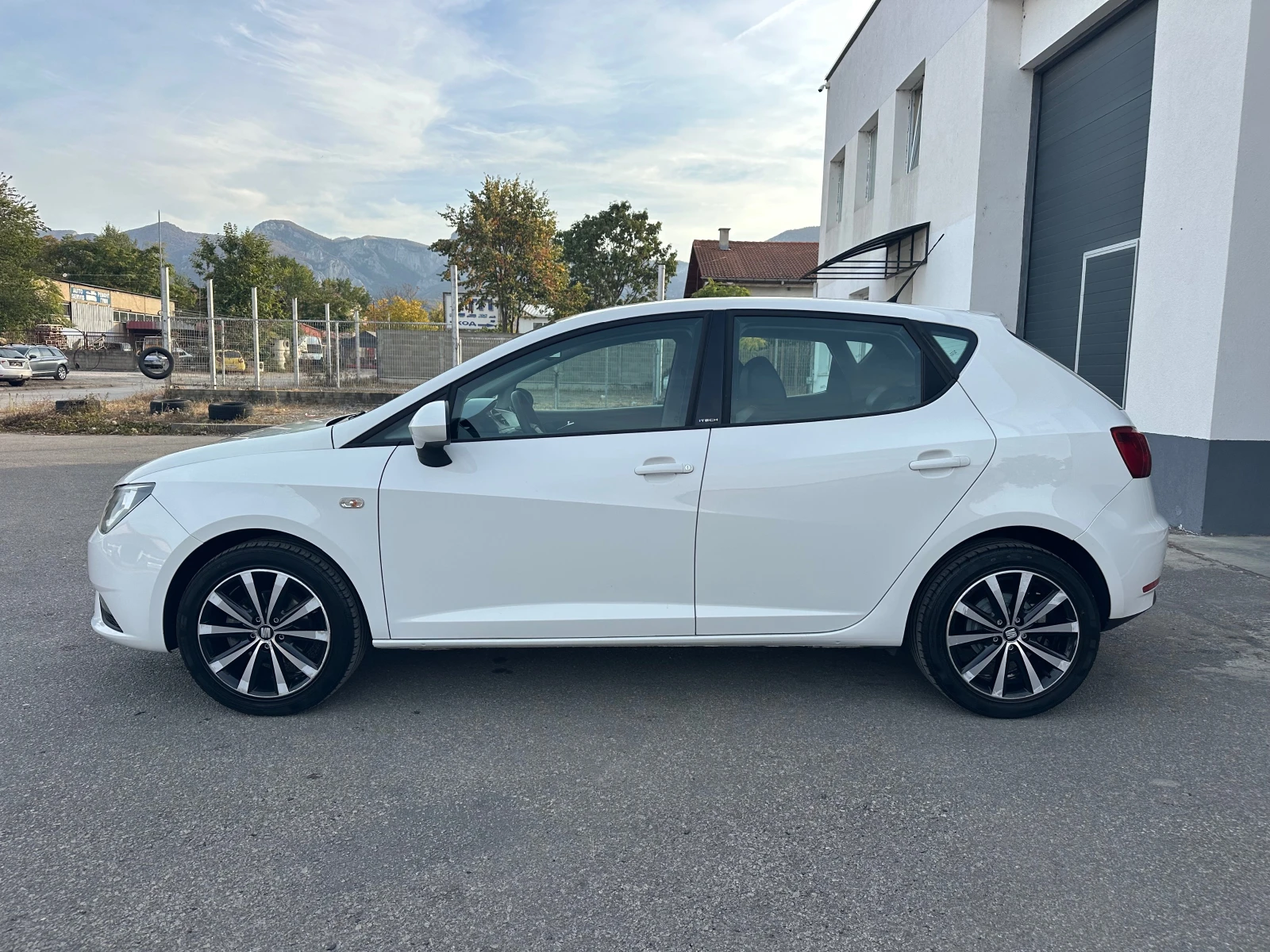 Seat Ibiza 1.2i I-TECH Design Face Lift ������ | Mobile.bg � ����������� 4