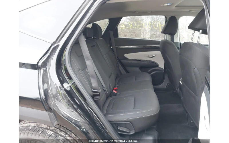 Hyundai Tucson 2.5l * LED * DISTRONIC * PANO * Дигитален кокпит, снимка 12 - Автомобили и джипове - 48710117