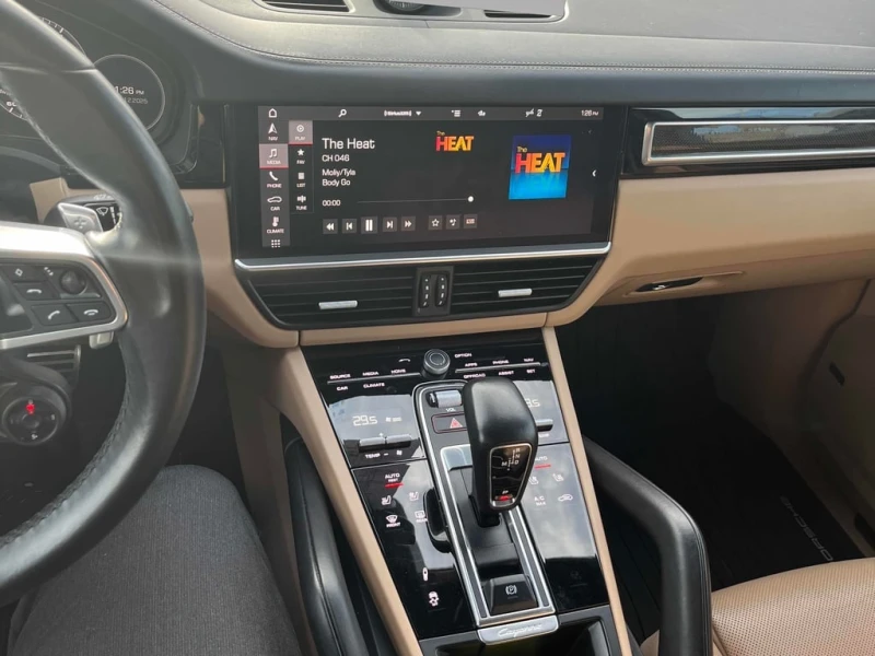 Porsche Cayenne * GTS * CARFAX * ЦЕНА ДО БГ, снимка 9 - Автомобили и джипове - 52877340