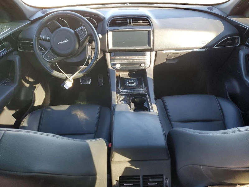 Jaguar F-PACE PREMIUM, снимка 8 - Автомобили и джипове - 53366761