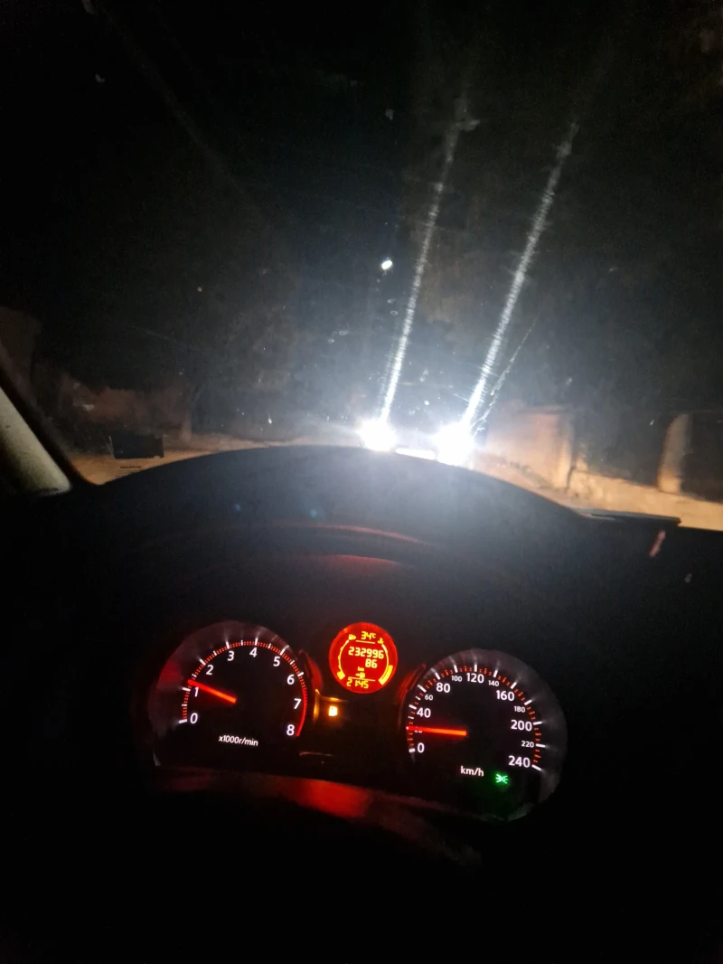 Nissan Qashqai, снимка 9 - Автомобили и джипове - 53575934