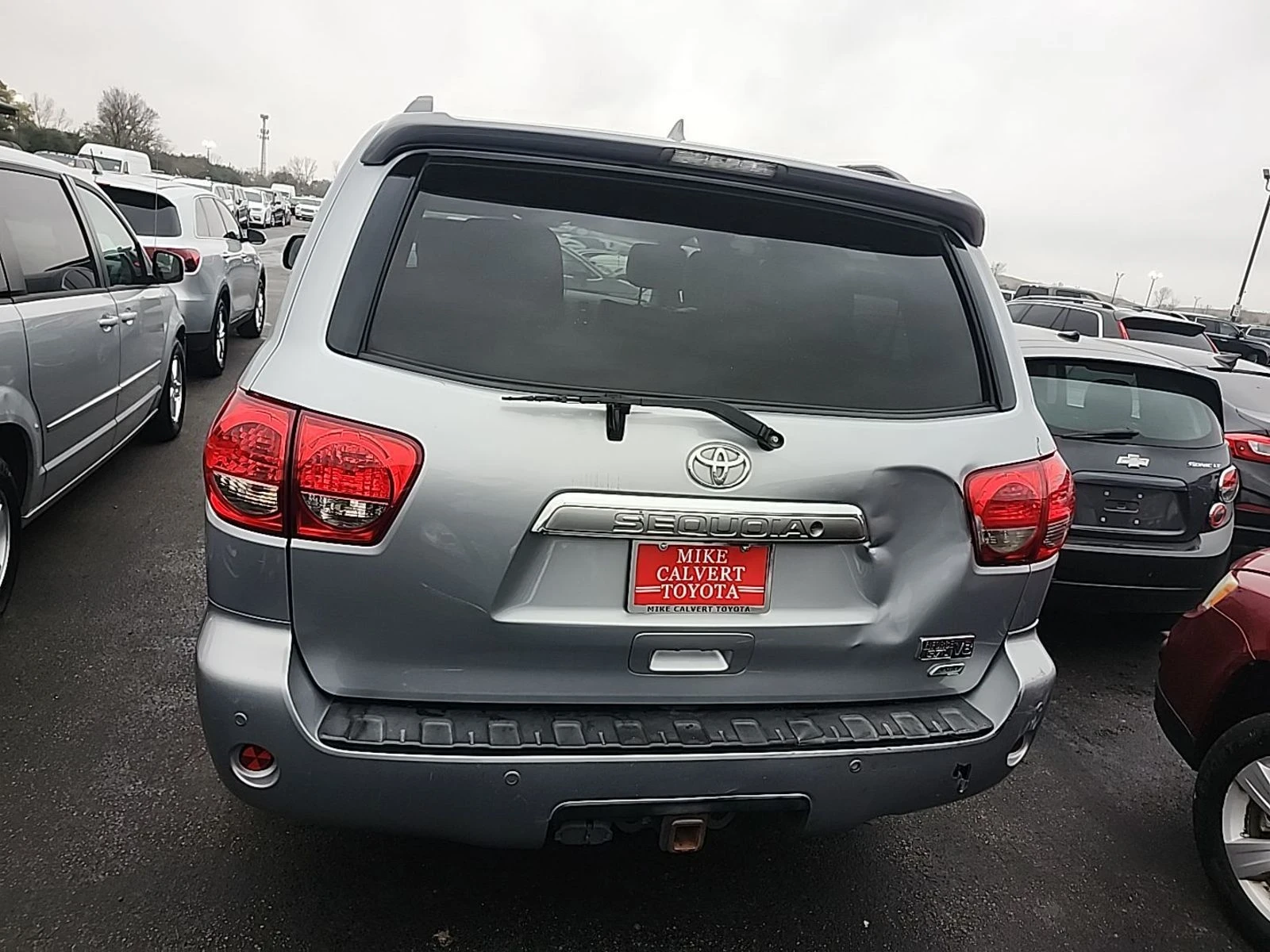 Toyota Sequoia  - изображение 5