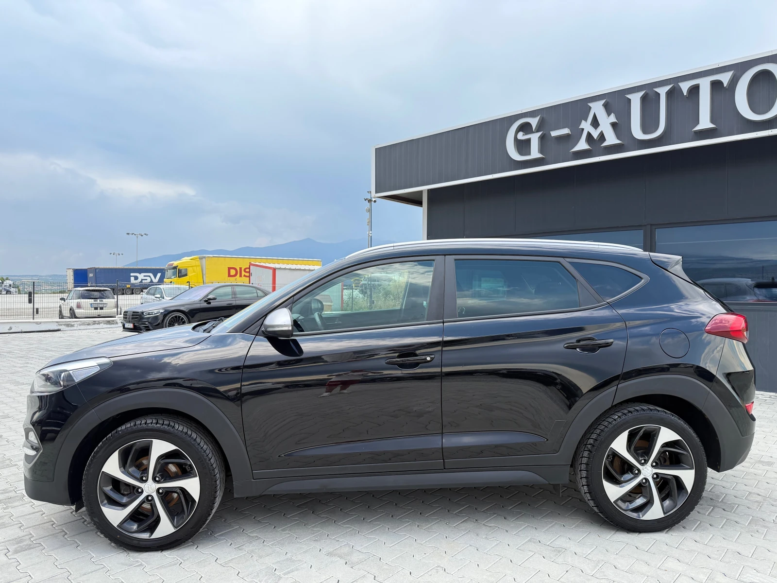 Hyundai Tucson 1.7 crdi 116 ks Собствен лизинг !!! - изображение 8