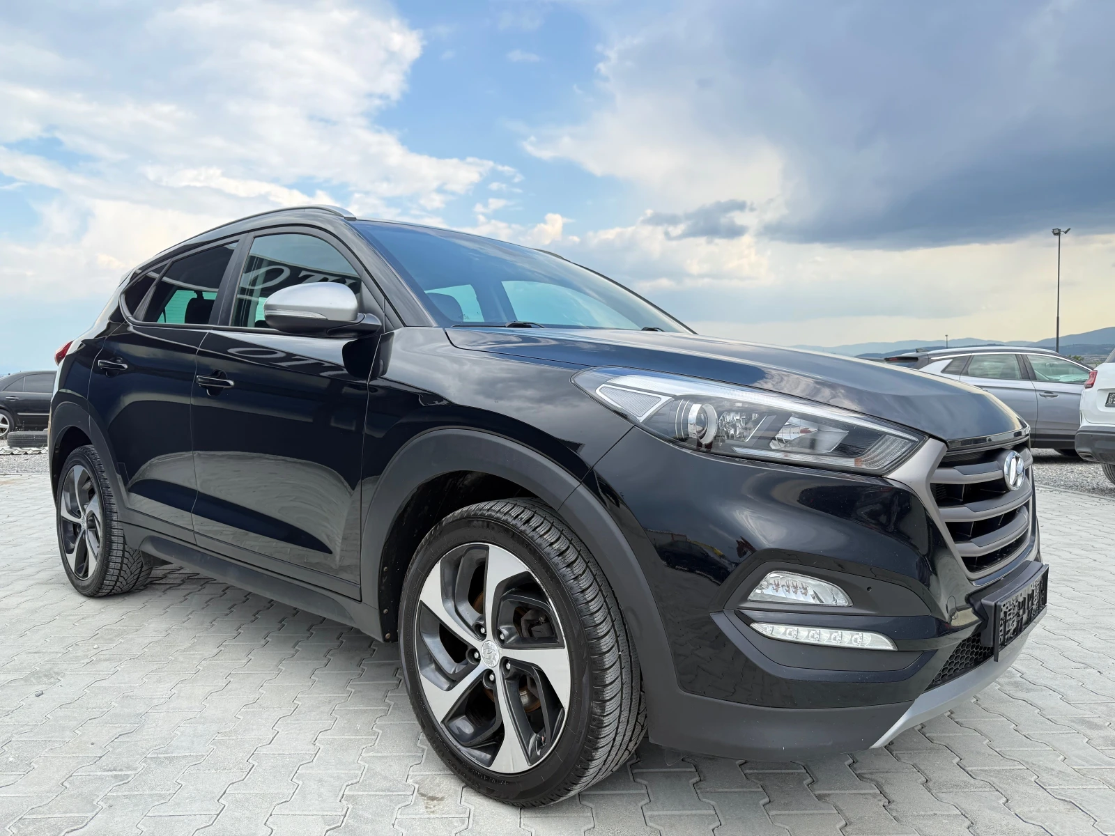 Hyundai Tucson 1.7 crdi 116 ks Собствен лизинг !!! - изображение 3