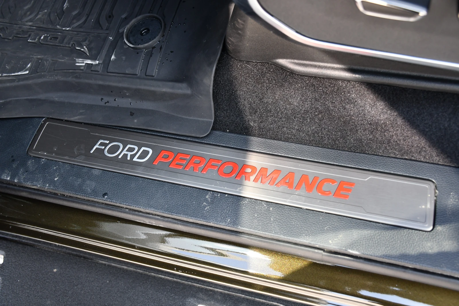 Ford F150 RAPTOR - изображение 7