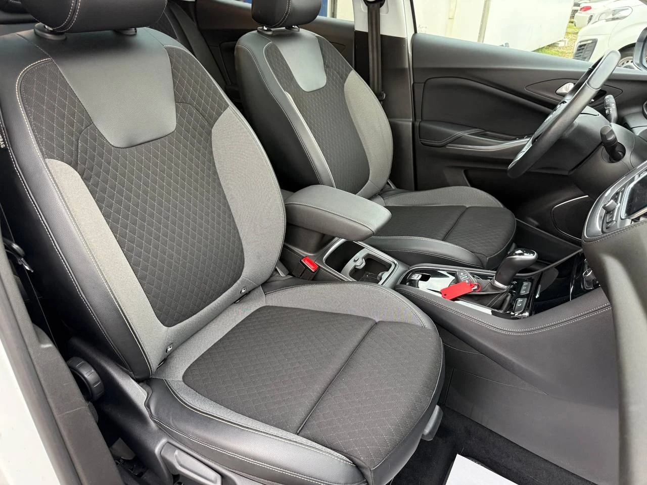 Opel Grandland X 2.0 DIESEL-PANORAMA-AUTOMATIC- FULL LED, снимка 10 - Автомобили и джипове - 53713727