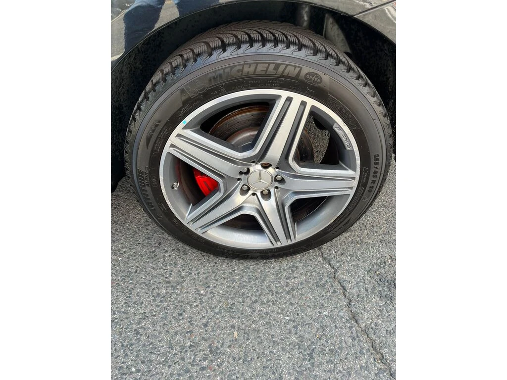 Mercedes-Benz ML 63 AMG NO ACCIDENTS * * CARFAX * * АВТО КРЕДИТ * * , снимка 10 - Автомобили и джипове - 53771579