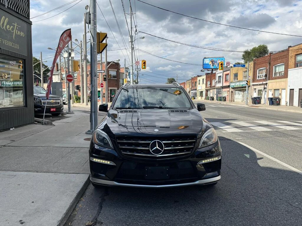 Mercedes-Benz ML 63 AMG NO ACCIDENTS * * CARFAX * * АВТО КРЕДИТ * * , снимка 2 - Автомобили и джипове - 53771579