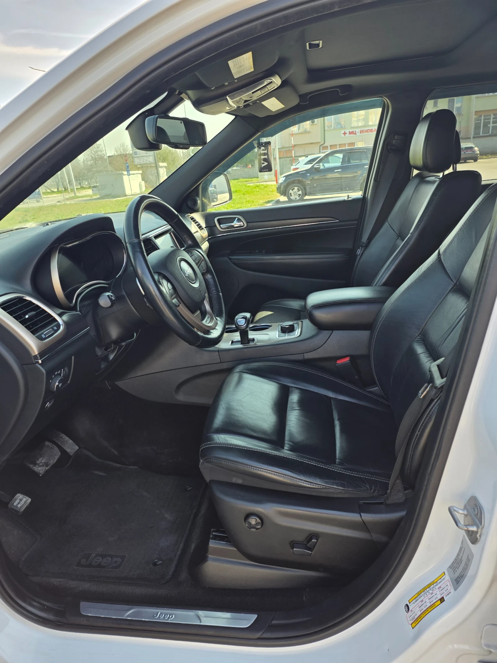 Jeep Grand cherokee 3.6 LIMITED, снимка 9 - Автомобили и джипове - 53818867