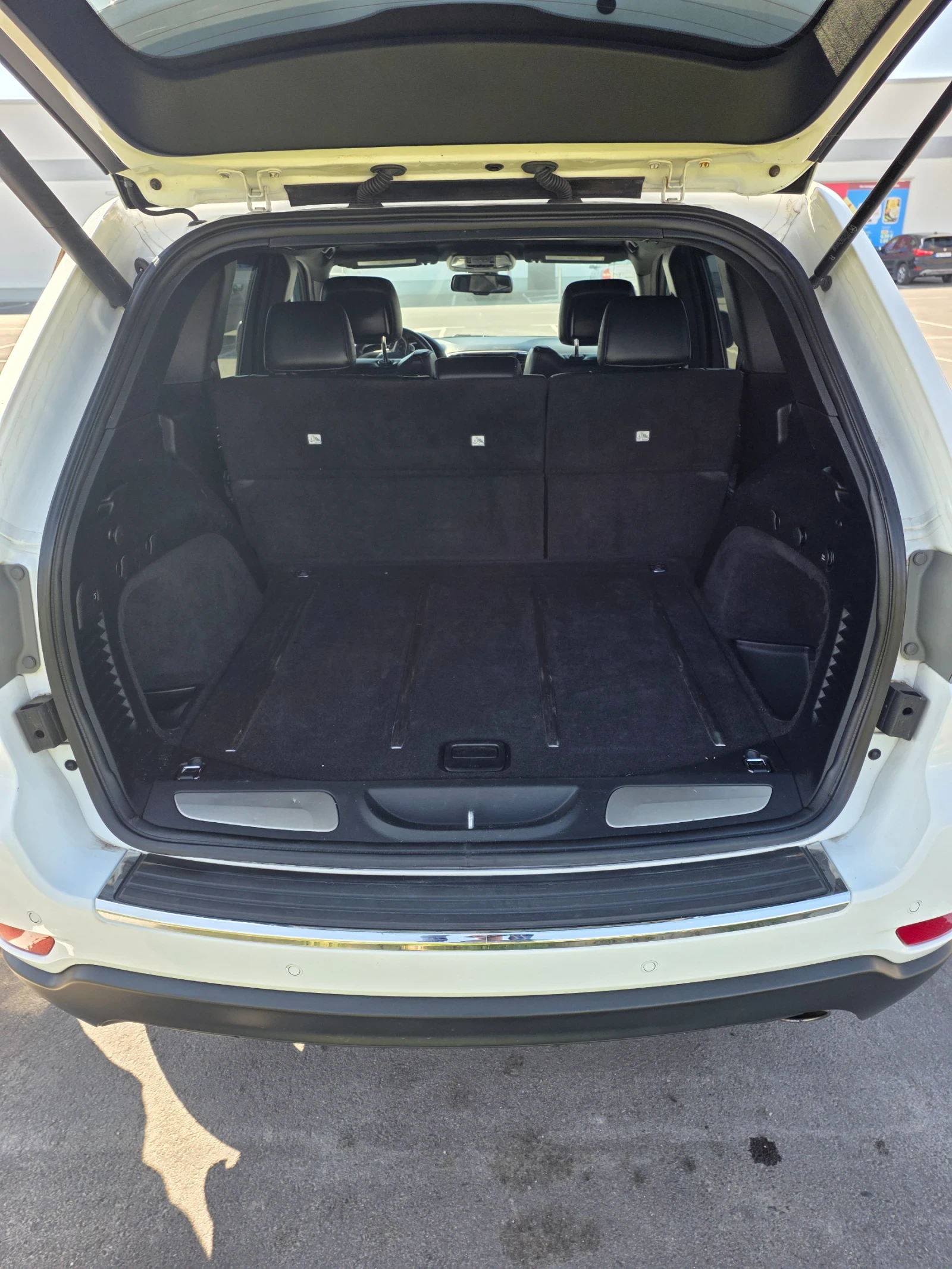 Jeep Grand cherokee 3.6 LIMITED, снимка 11 - Автомобили и джипове - 53818867