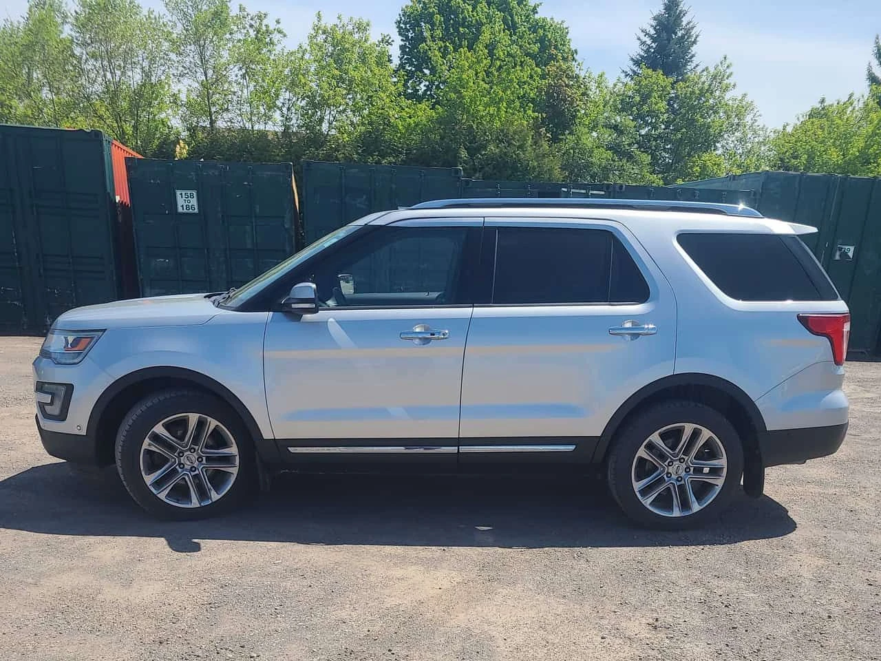 Ford Explorer * Limited * ОБДУХВАНЕ * 360 * ПАНОРАМА * ПОДГРЕВ, снимка 3 - Автомобили и джипове - 54775582