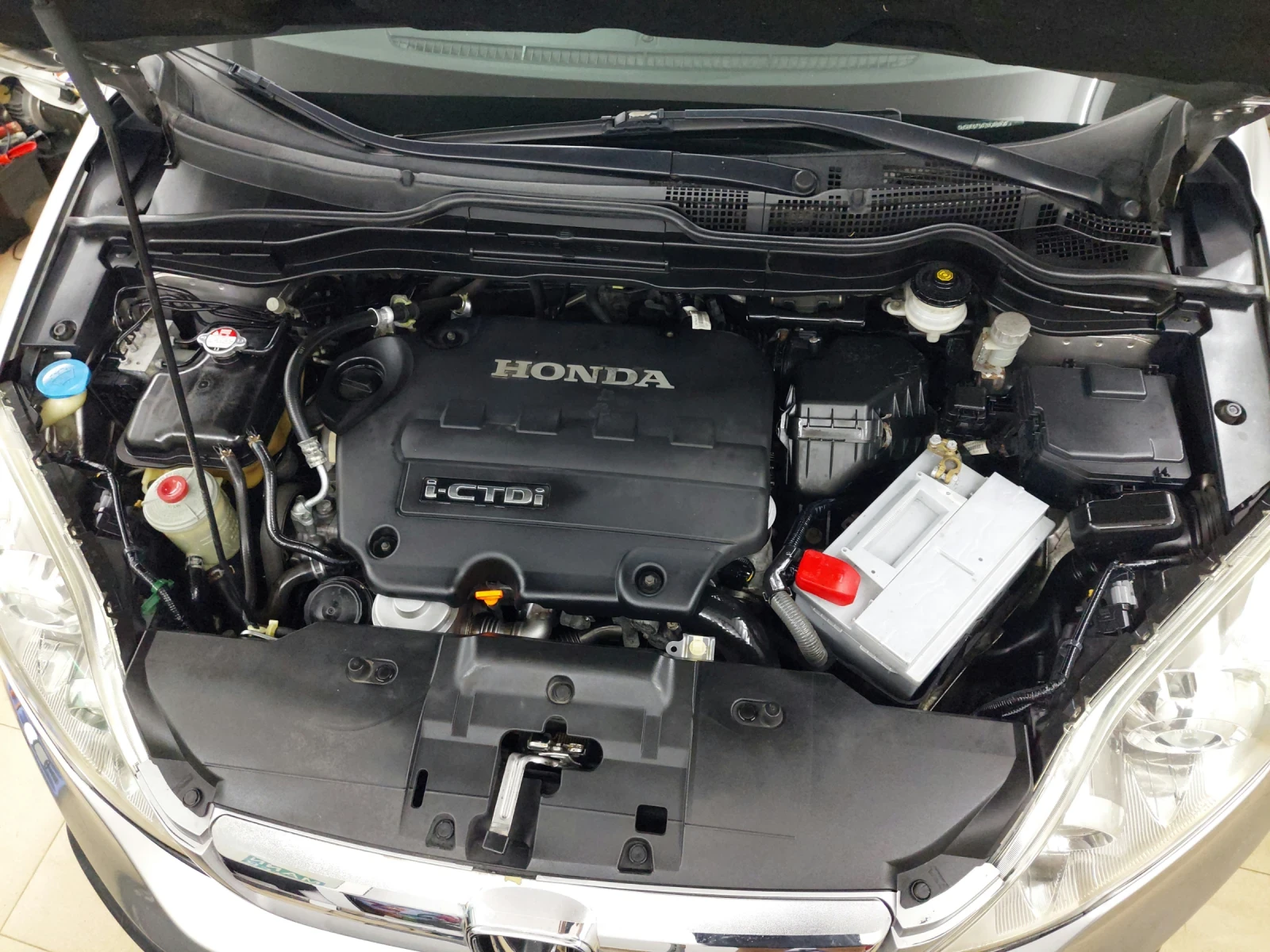 Honda Cr-v 2.2 dizel 4x4, снимка 13 - Автомобили и джипове - 54933574