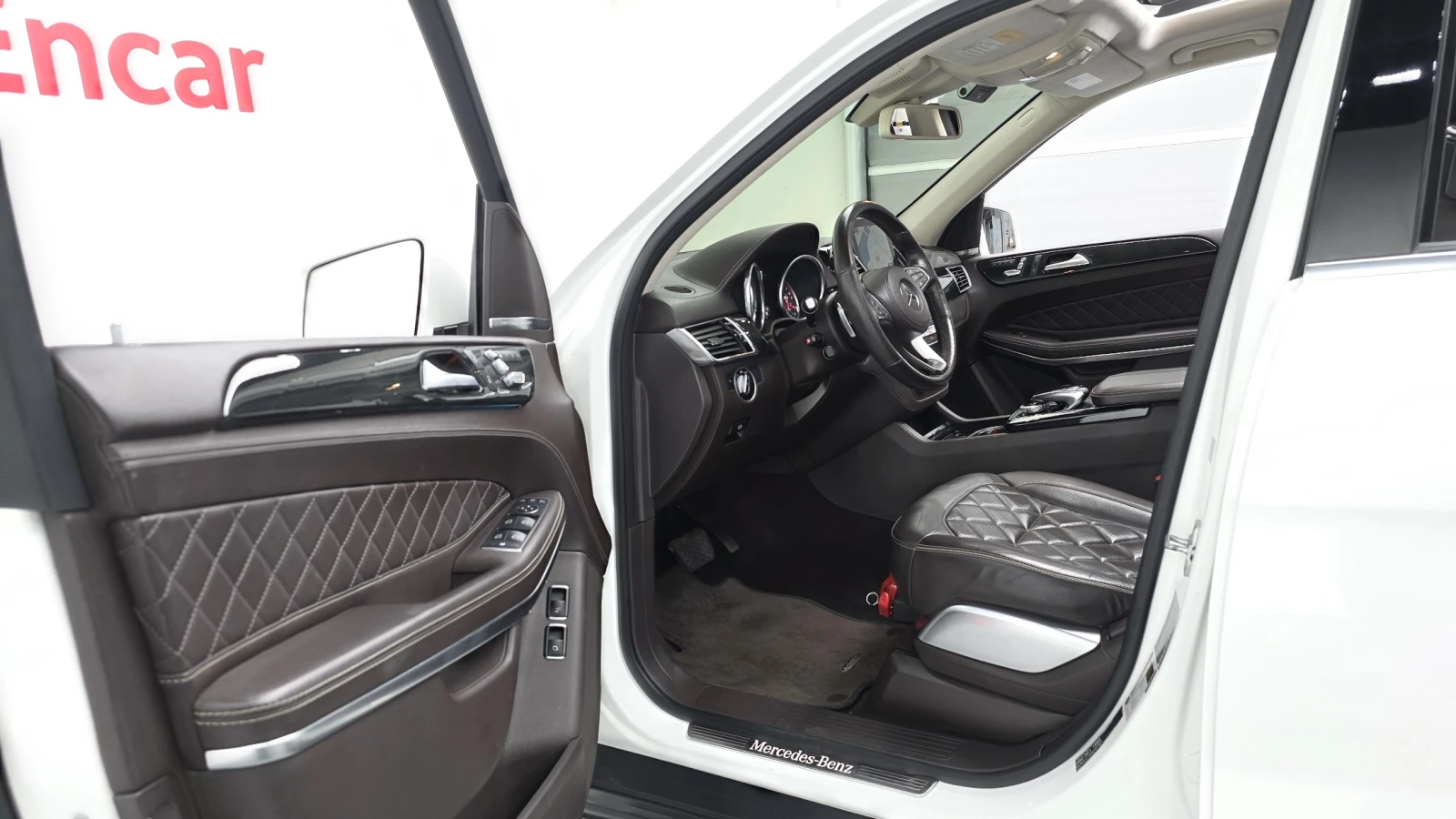 Mercedes-Benz GLS 500 360* BLIND SPOT* SOFT CLOSE* ЛЮК* КРАЙНА ЦЕНА, снимка 10 - Автомобили и джипове - 55367115