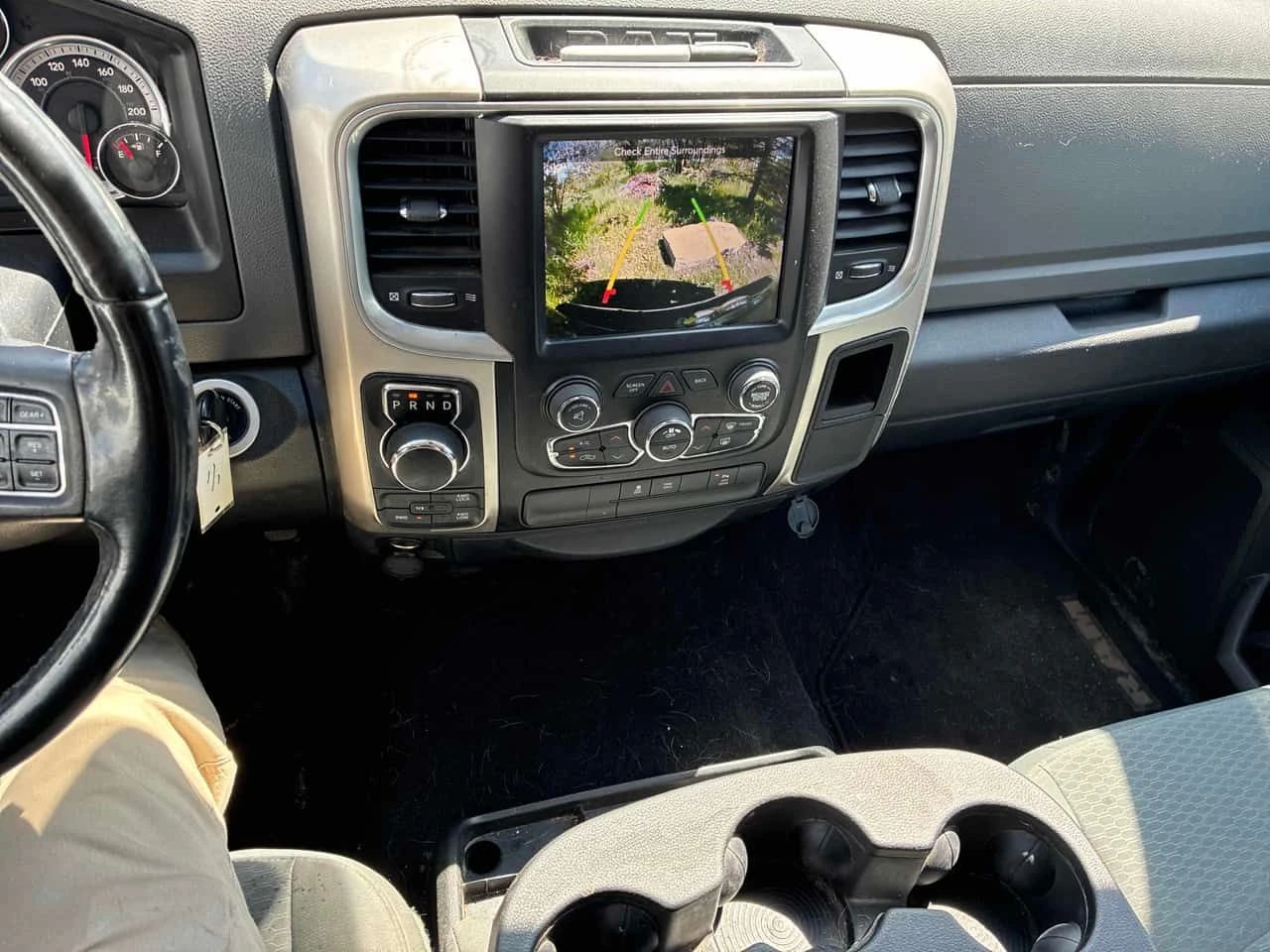 Dodge RAM 1500  SLT / CARFAX / АВТОКРЕДИТ / , снимка 9 - Автомобили и джипове - 55374563