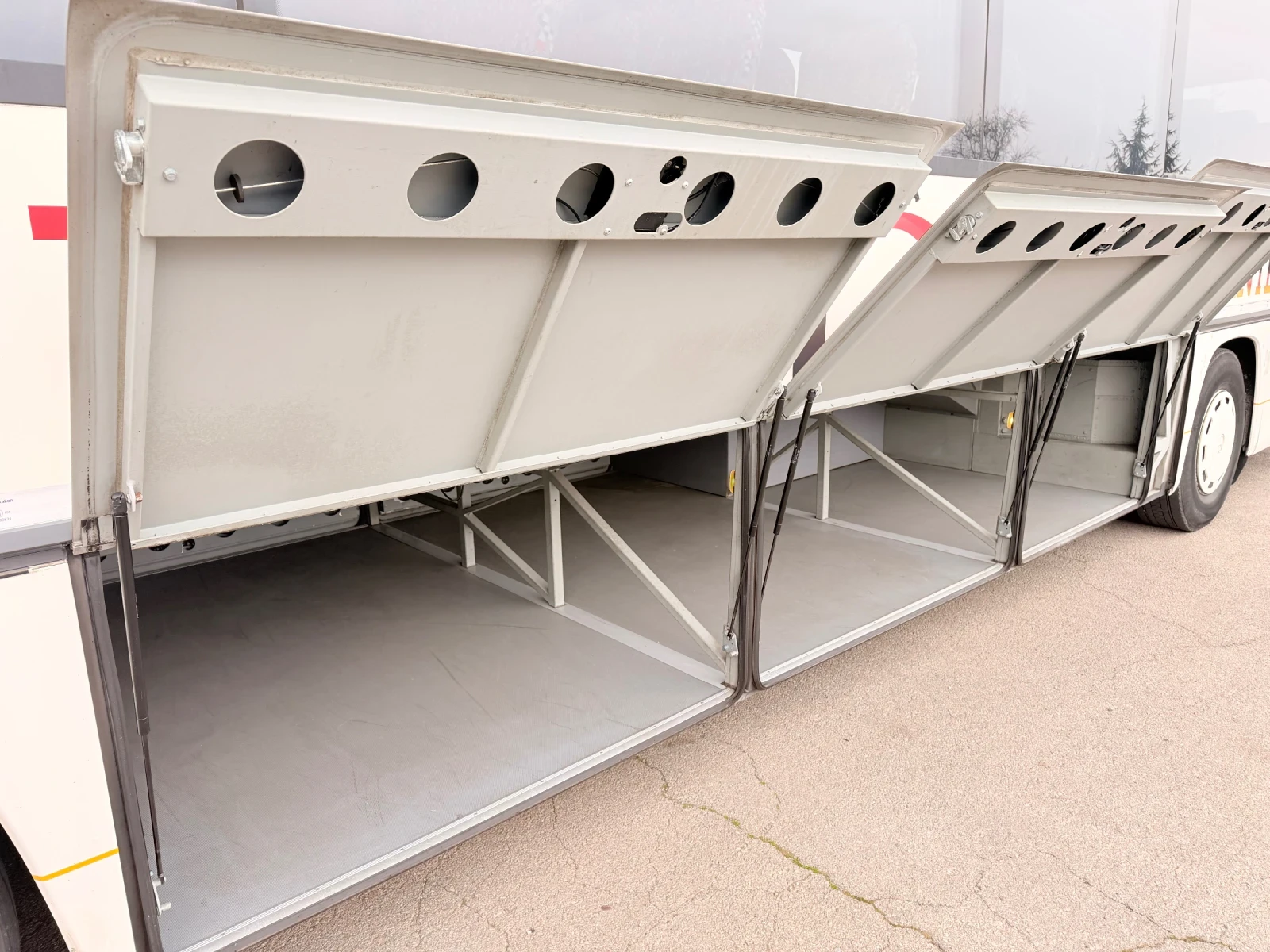 Mercedes-Benz Integro O550H klima 2005, снимка 10 - Бусове и автобуси - 53927976