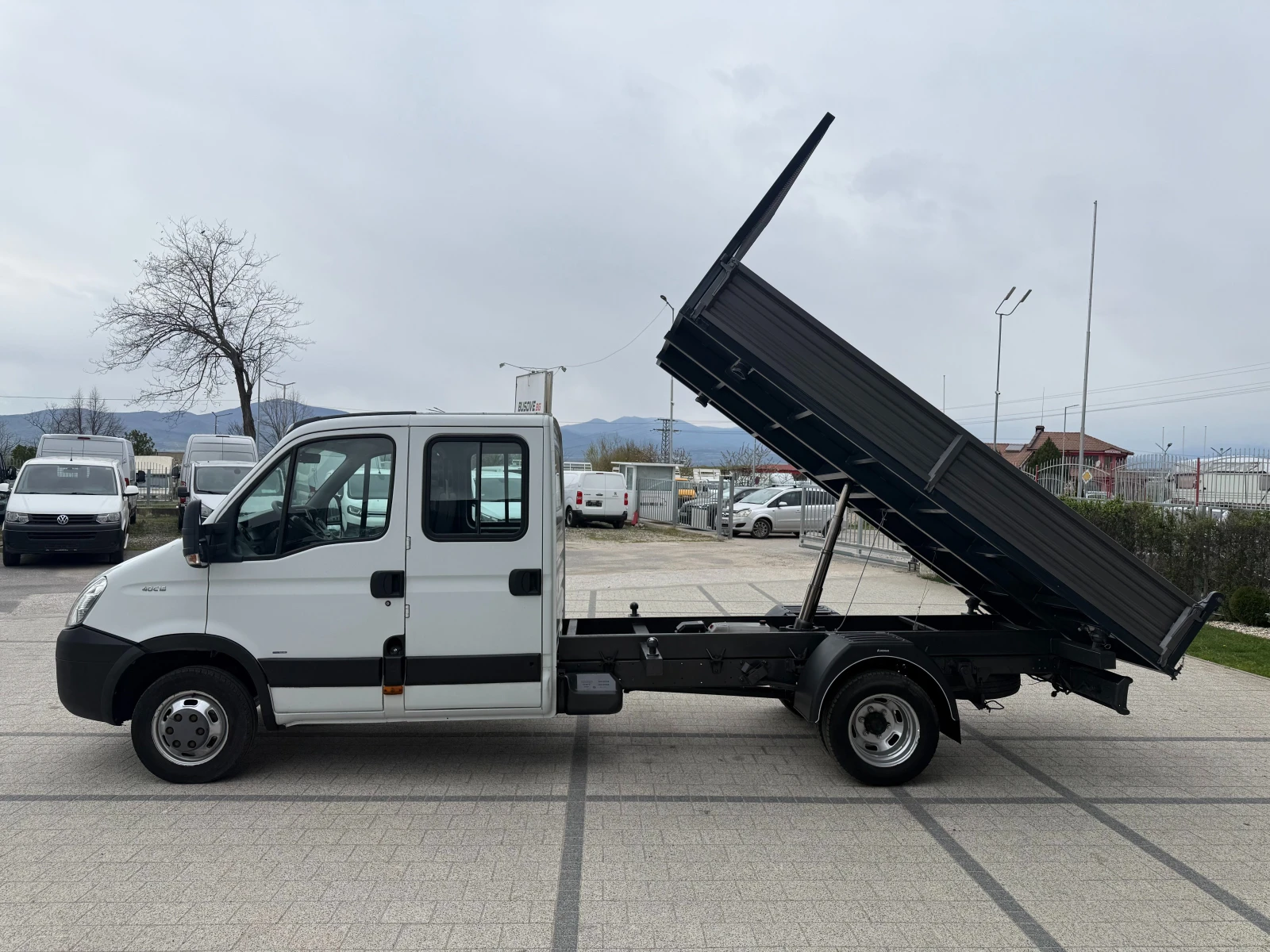 Iveco Daily 40C15 3.0HPI до 3.5т. 3.60м. 7-местен, снимка 4 - Бусове и автобуси - 54145196