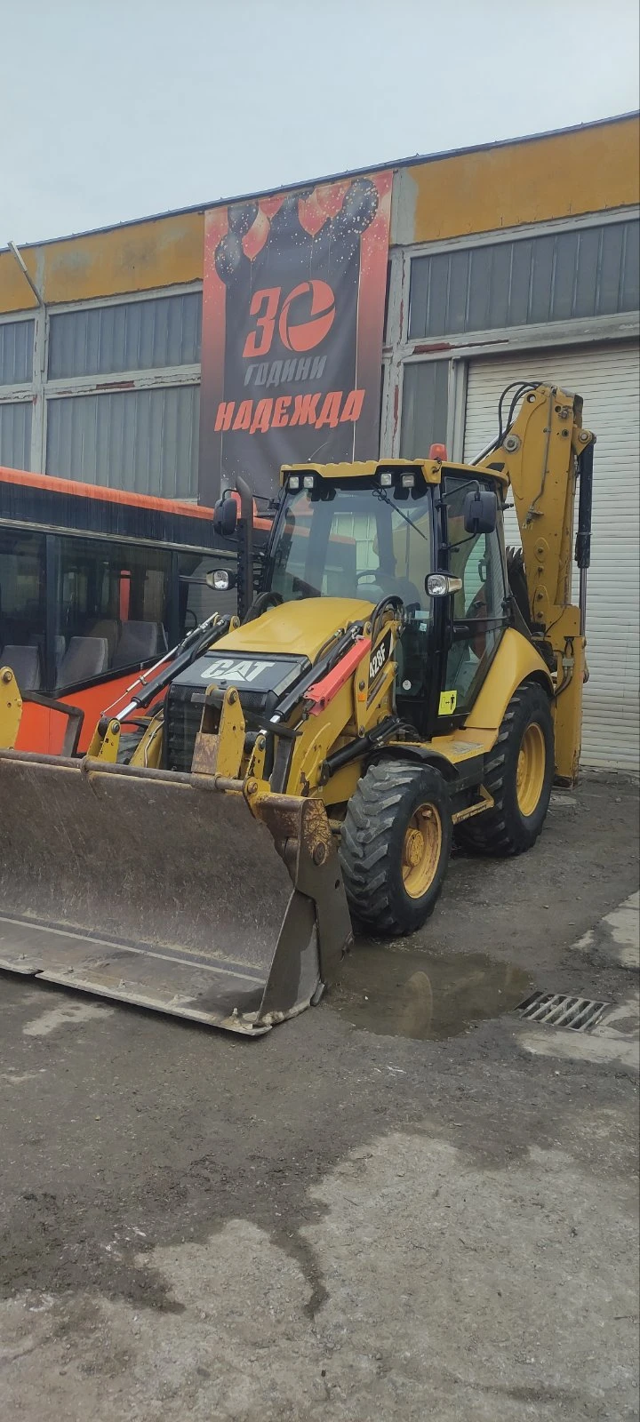 Багер Caterpillar 428F Backhoe Loader, снимка 4 - Индустриална техника - 49392612