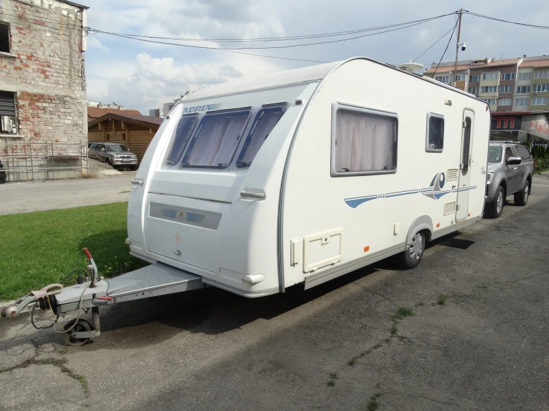 Каравана Adria ADIVA 502, снимка 3 - Каравани и кемпери - 50950218