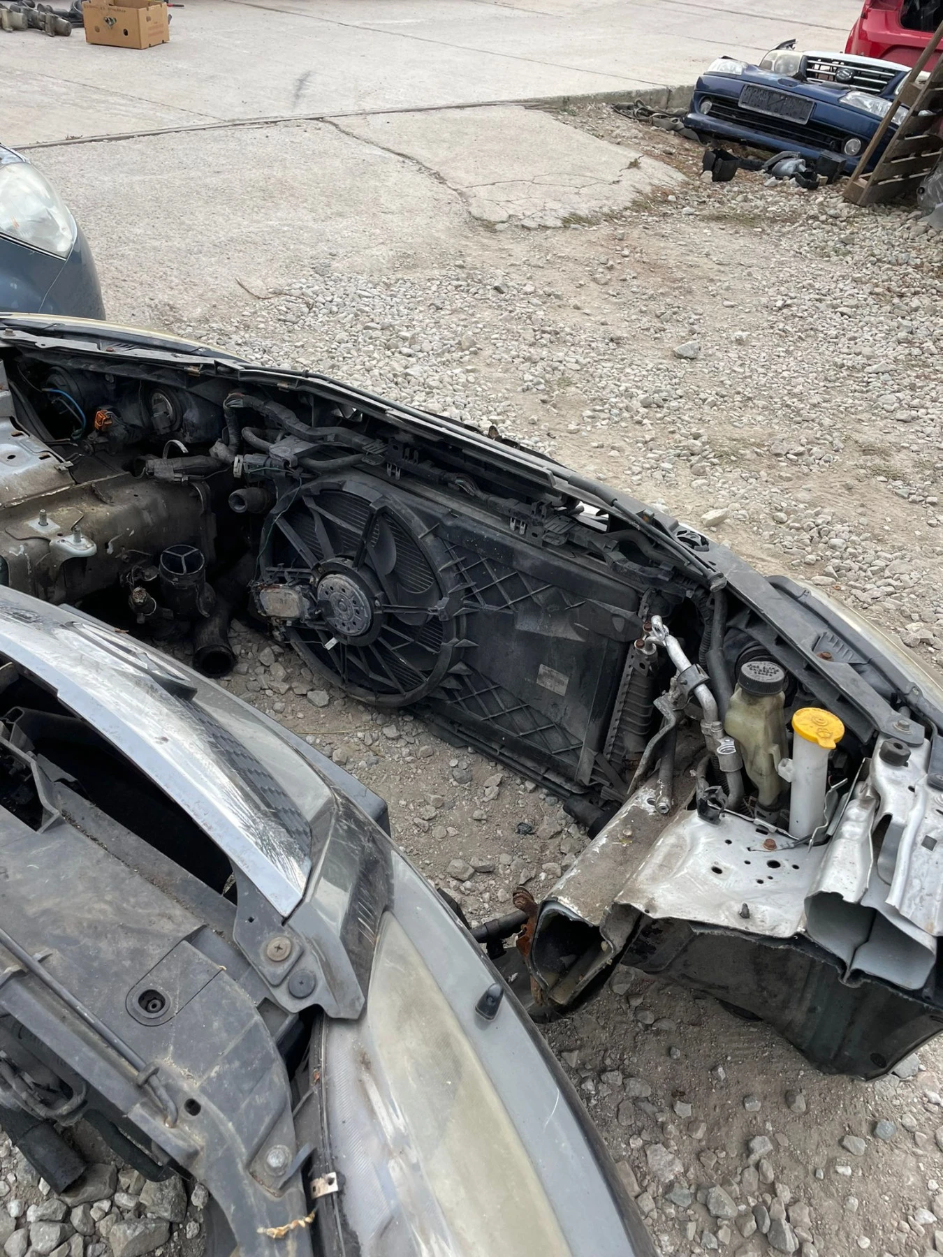 ///   | Mobile.bg   3