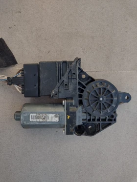     1K0959794E        VW Golf 5+,Touran,  0130821430