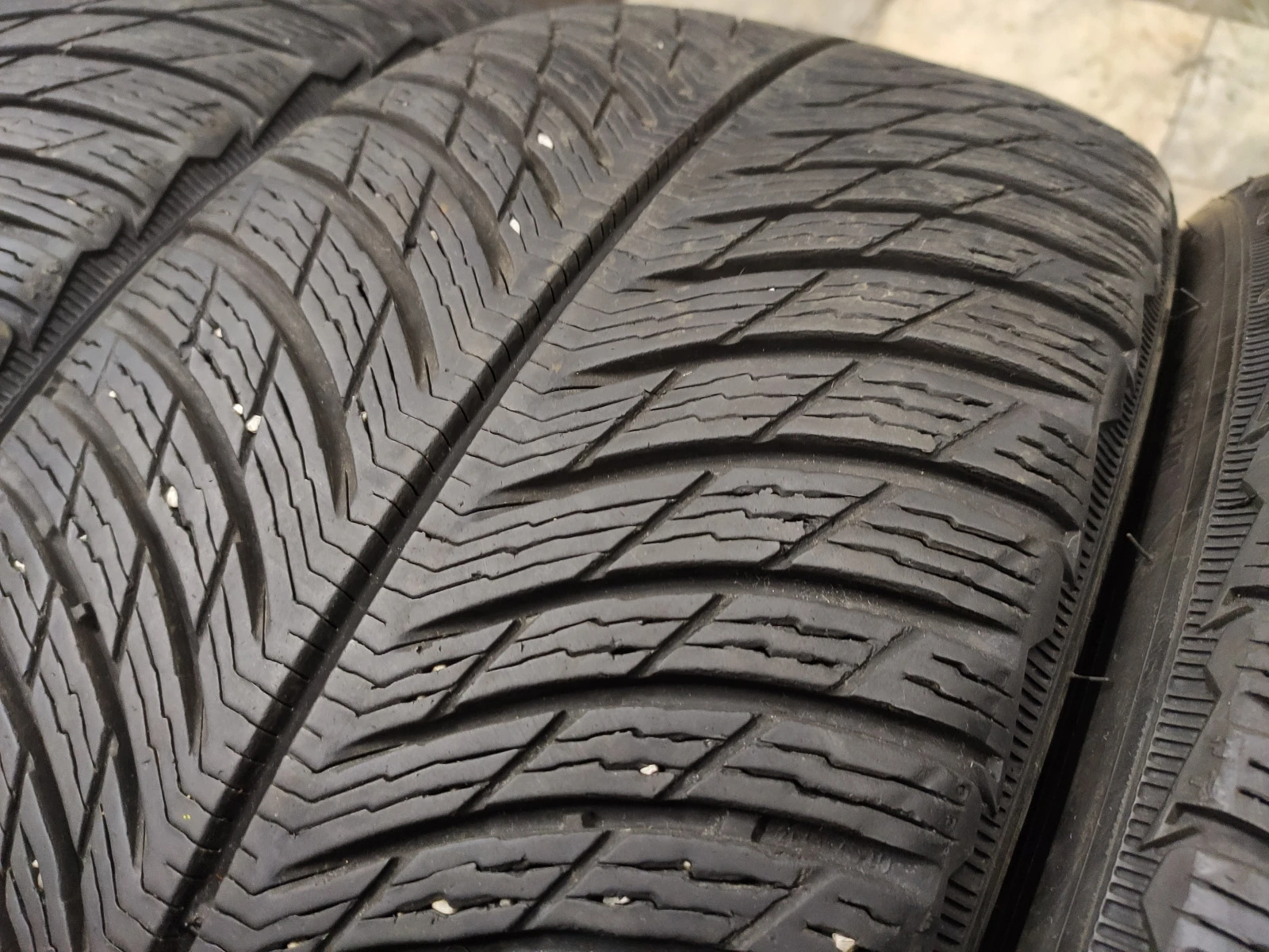  225/40R19 | Mobile.bg   2