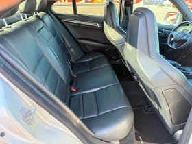 Mercedes-Benz C 63 AMG, снимка 11