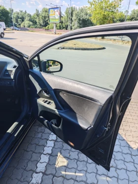 Toyota Avensis, снимка 13