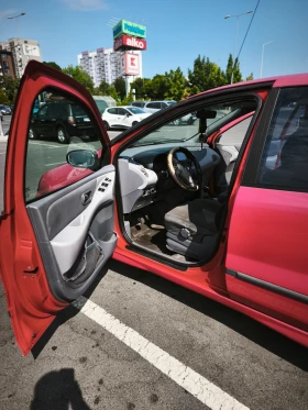Nissan Almera tino, снимка 10