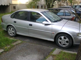 Opel Vectra 2.0 TD-82-коня* KLIMATIK* , снимка 3