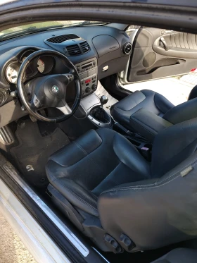 Alfa Romeo Gt 1.9gtd, снимка 2