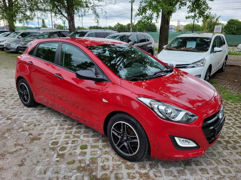 Hyundai I30 1.4i, снимка 3 - Автомобили и джипове - 45669543