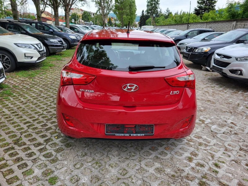 Hyundai I30 1.4i, снимка 6 - Автомобили и джипове - 45669543