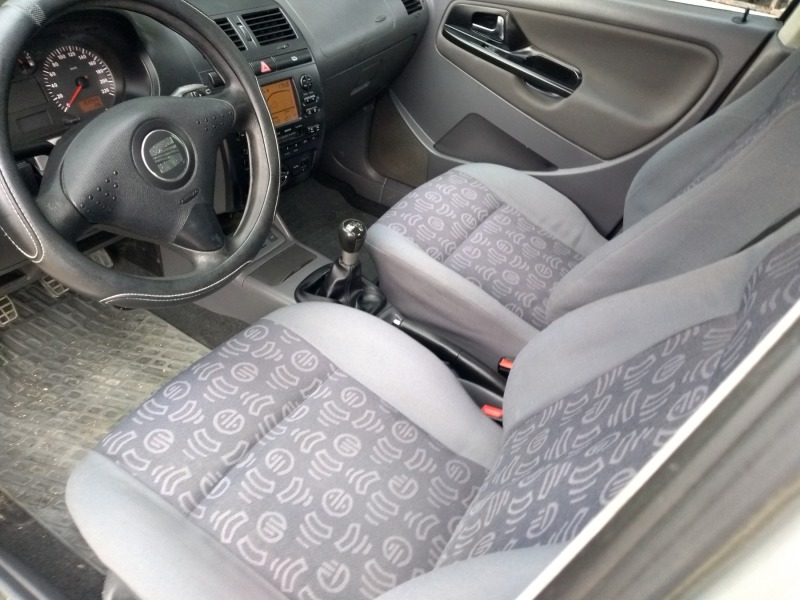 Seat Ibiza 1.9TDI, снимка 4 - Автомобили и джипове - 46389994