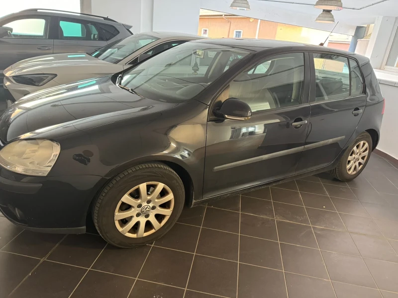 VW Golf 1.6i, снимка 2 - Автомобили и джипове - 47276901