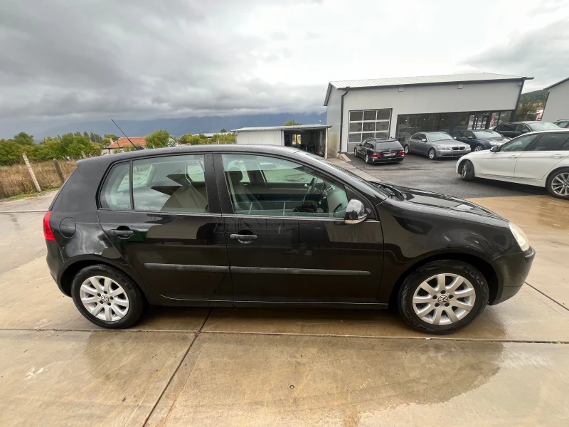 VW Golf 1.6i, снимка 2 - Автомобили и джипове - 47410698