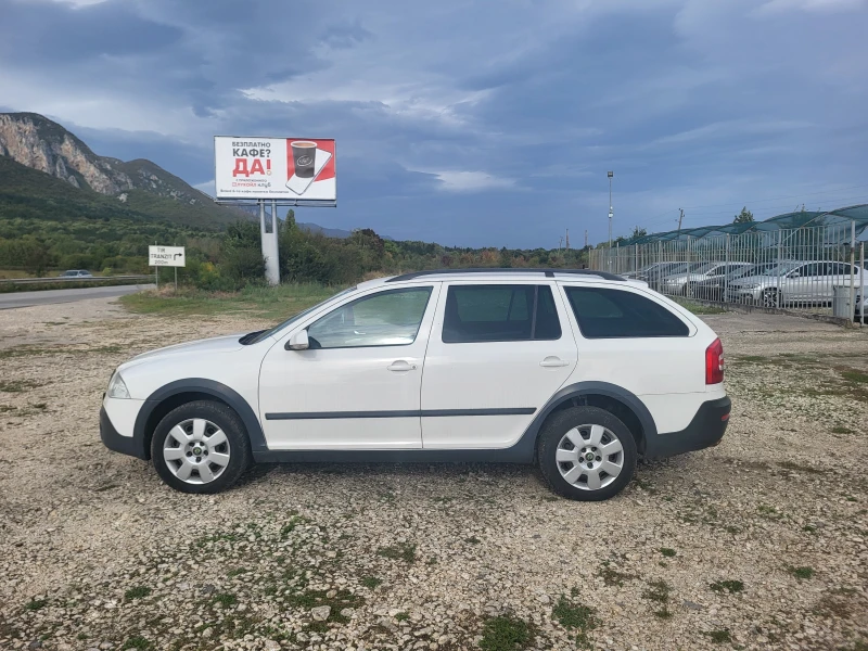 Skoda Octavia 2.0TDi Scout, снимка 2 - Автомобили и джипове - 47458421