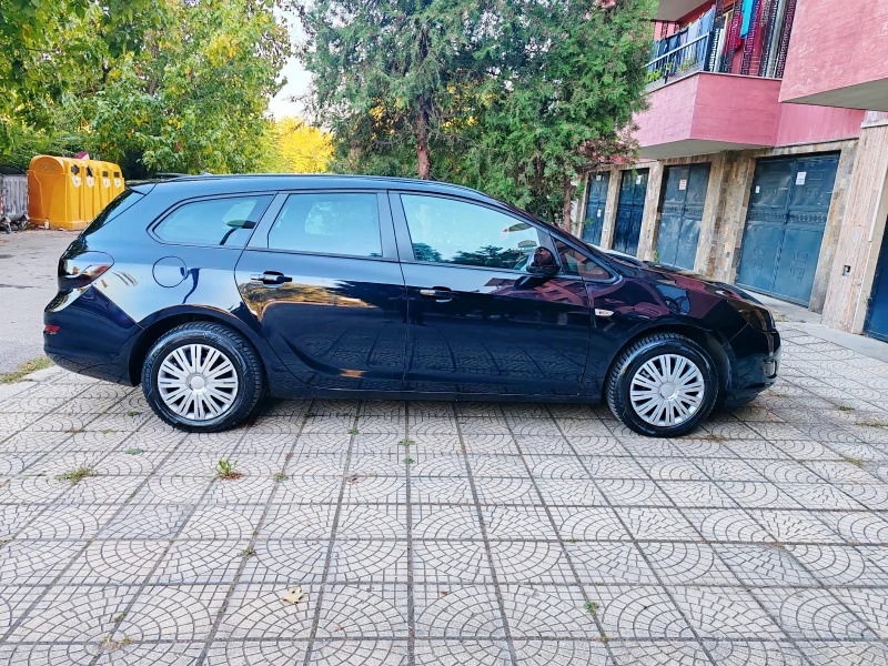 Opel Astra 1.4 Turbo, снимка 4 - Автомобили и джипове - 48171836