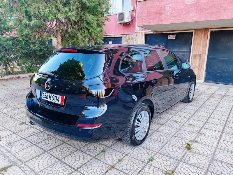 Opel Astra 1.4 Turbo, снимка 6 - Автомобили и джипове - 48171836